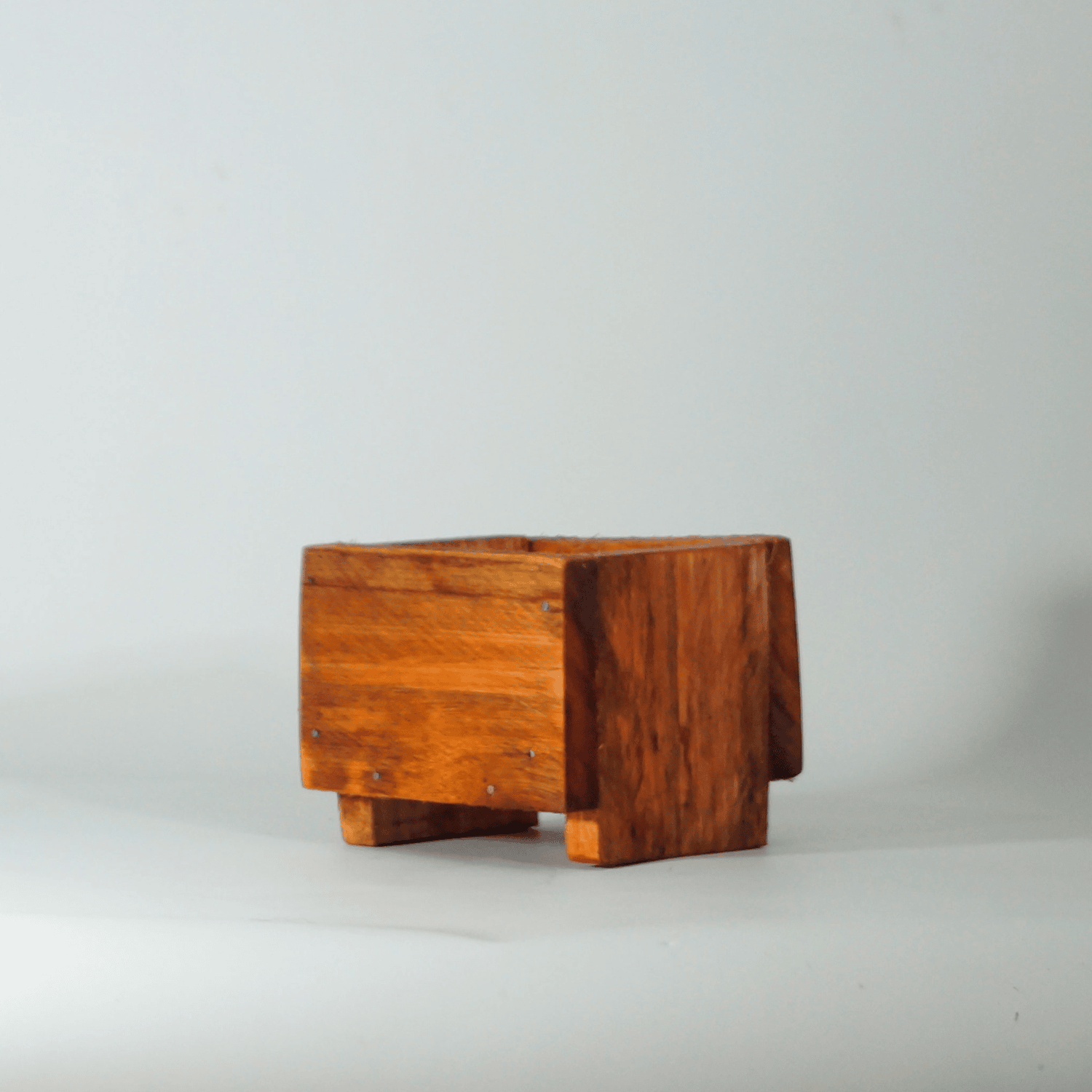 Mini Porta Maceta de Madera - Diseño Nórdico y Funcional