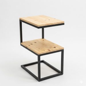 Mesa Lateral Geométrica "S" - Hierro Estructural y Pino Entablillado